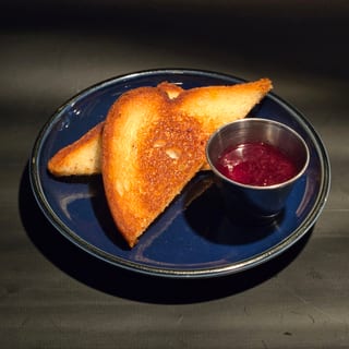 Toast  *