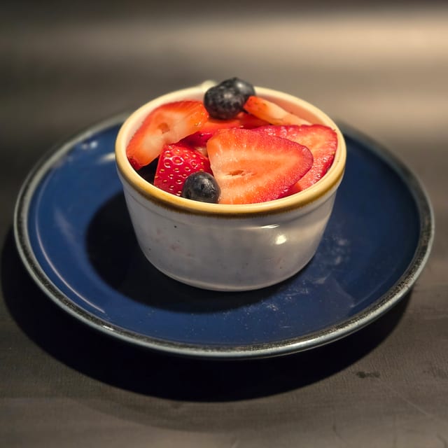 Fresh Mixed Fruit Cup (Seasonal) *.